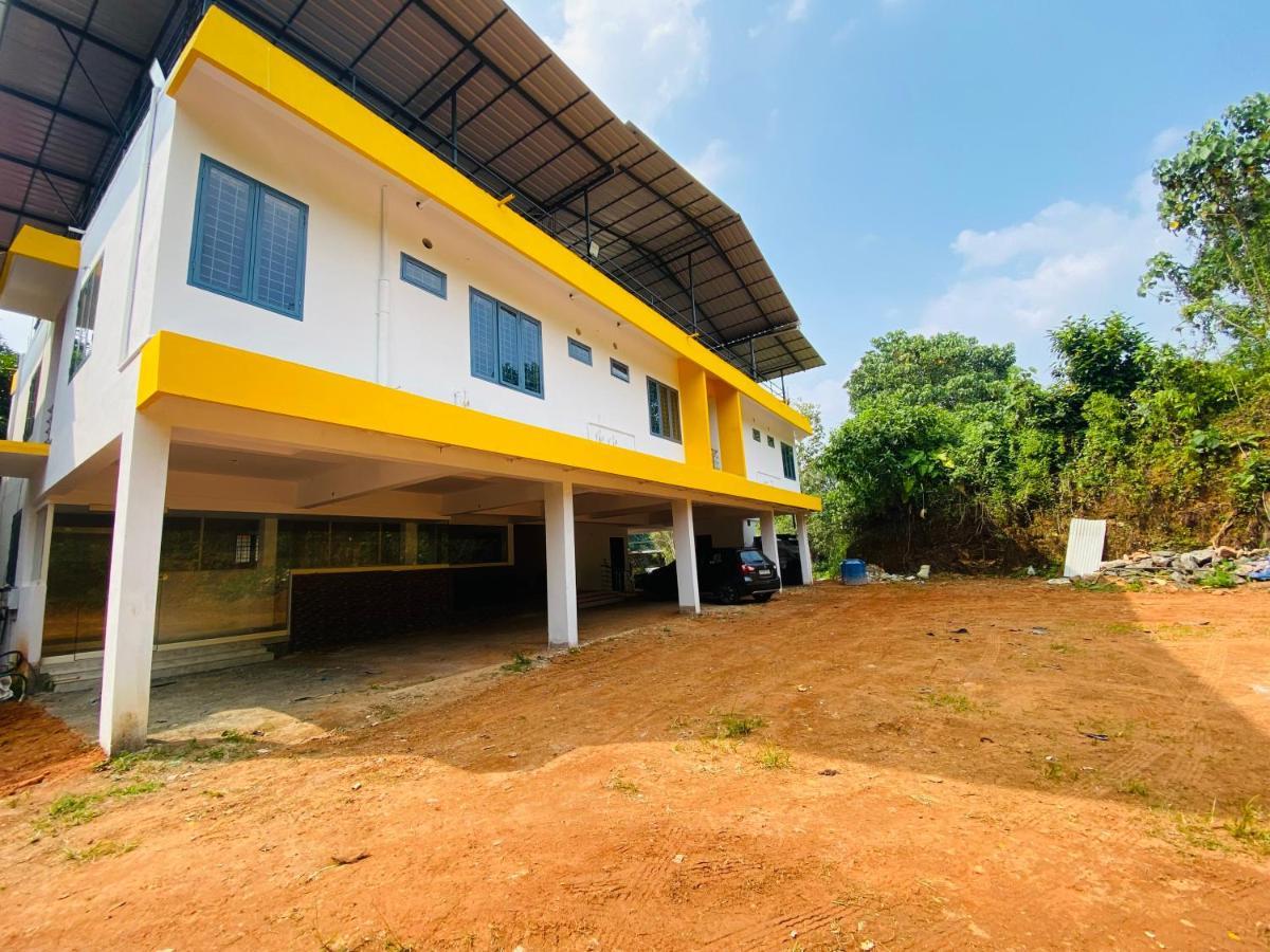 Erumely Central Homes Mundakāyam المظهر الخارجي الصورة