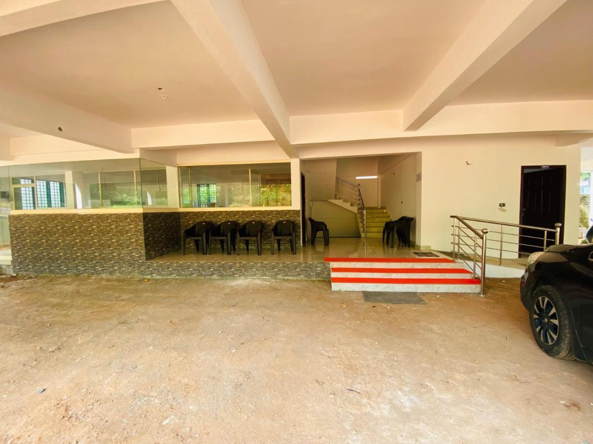 Erumely Central Homes Mundakāyam المظهر الخارجي الصورة
